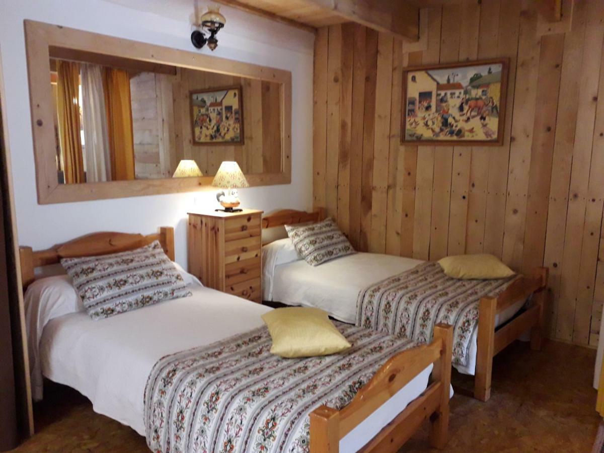 Appartement Meublé de tourisme La Jaulipière à Joursac Extérieur photo